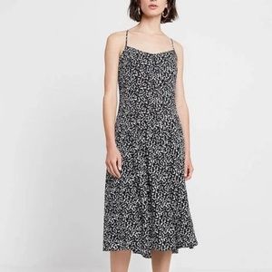 BANANA REPUBLIC  Pintuck Midi Dress